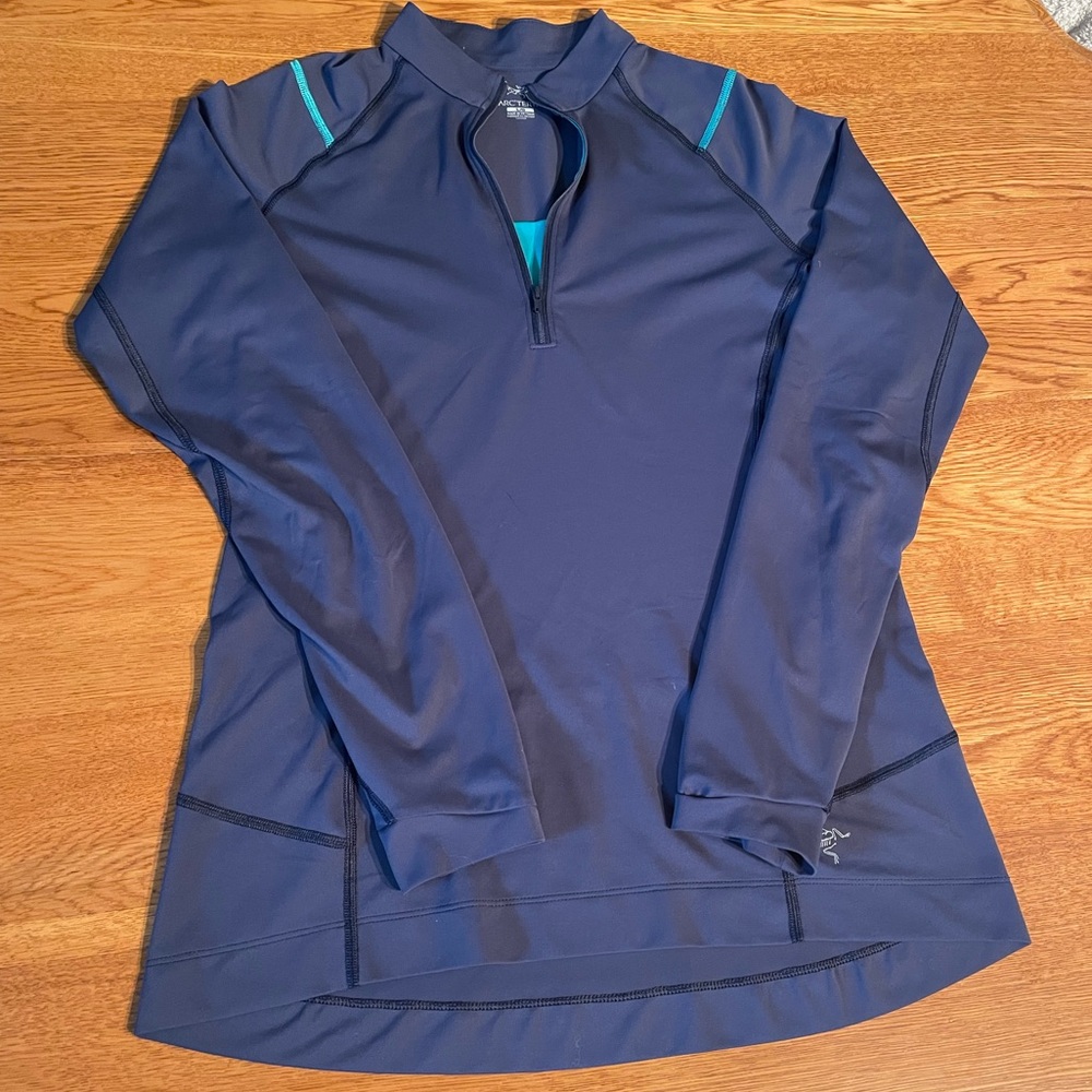 Navy Blue Sweat Shirt